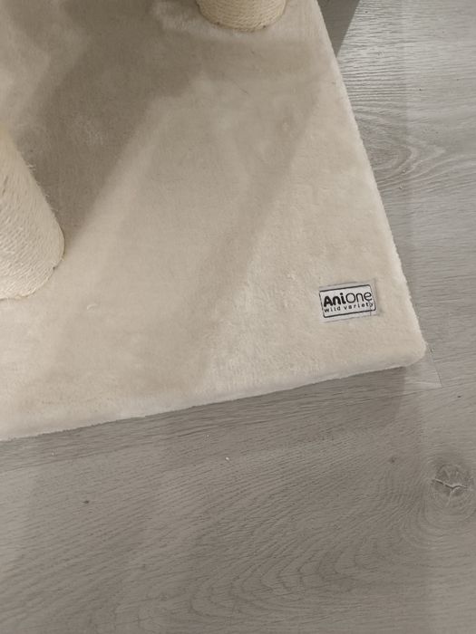 Duży Drapak dla kota z domkiem
