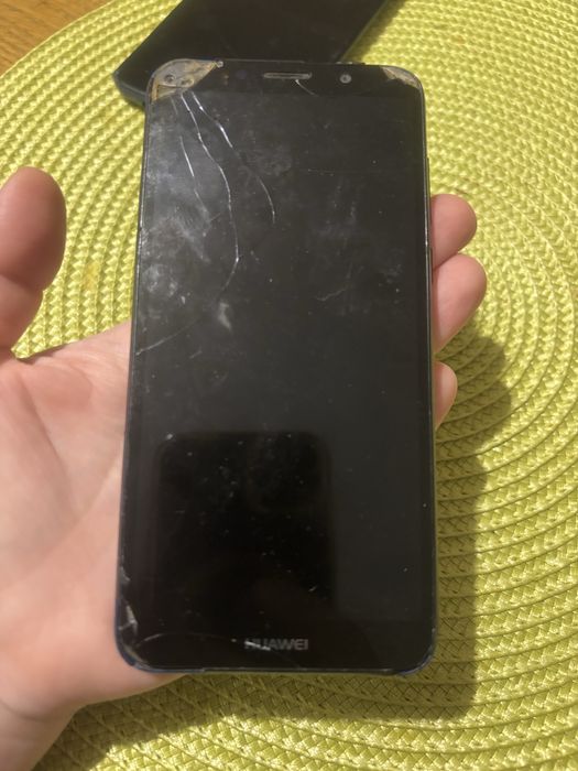 Телефон Huawei деталі або ремонт