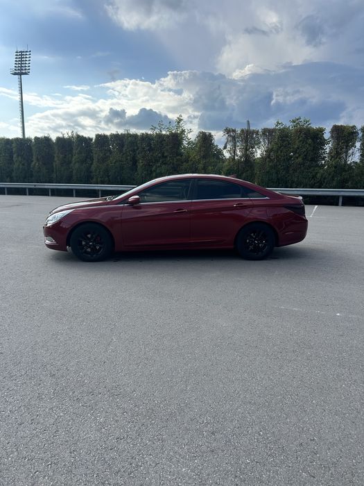 Hyundai Sonata 2012