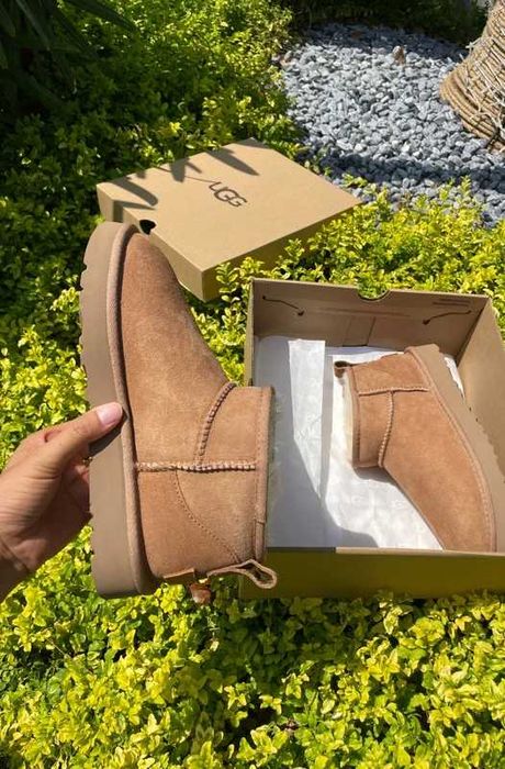 UGG Classic Ultra Mini Boot R.40