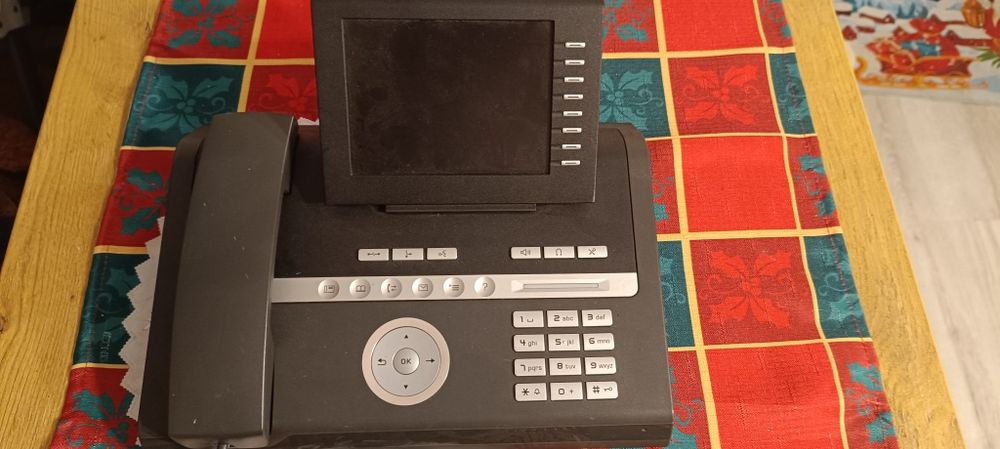 Telefon stacjonarny do biura