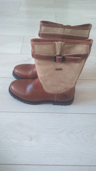 Sprzedaje buty zimowe z firmy Travelin