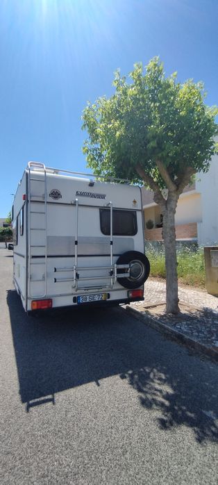 Autocaravana Mercedes MB100D