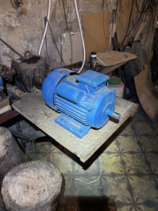 Двигун 4 кВт однофазний