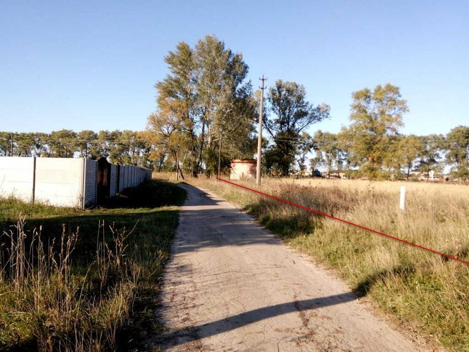 Продам ділянку за Епиціентром 10 соток!