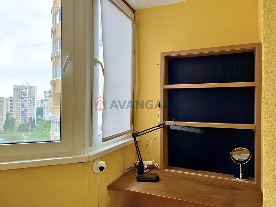 Продаж квартири з дизайнерським ремонтом у ЖК “4 Сезони” біля метро