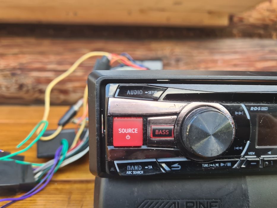Radio samochodowe alpine CDE-181RR