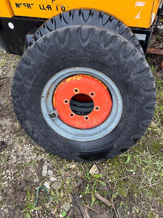 Pneus 8.25-18 goodear