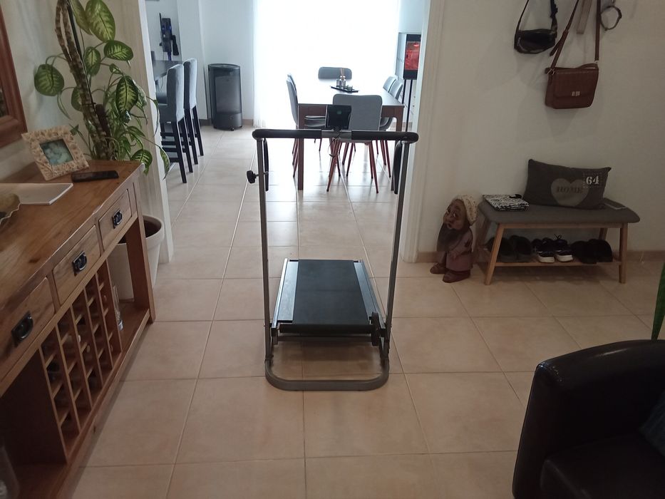 Electric Treadmill446515512387850241
