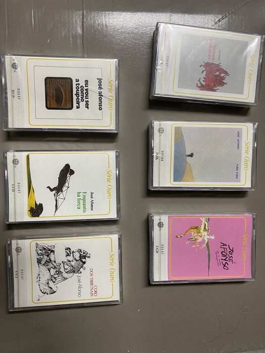 Cassetes Zeca Afonso antigas