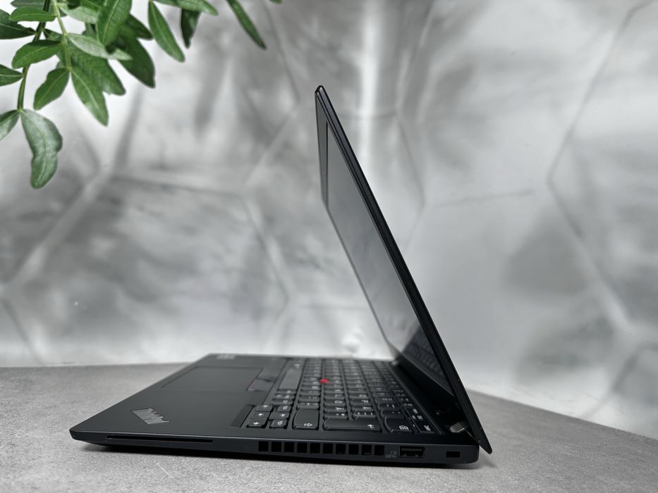 Lenovo ThinkPad X13 Gen 1 / Ryzen 3 PRO 4450U / 8GB / 256GB SSD / 13.3" Full HD IPS