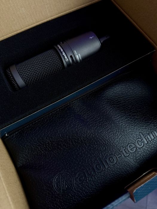 Оригінальний студійний мікрофон Audio-Technica AT2020USB+