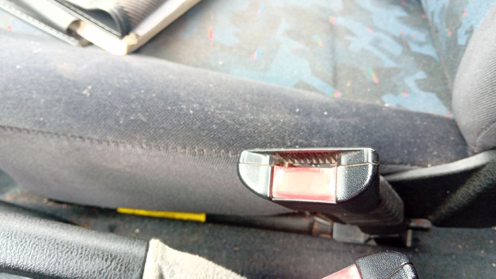 Pré-tensor cinto frente direito OPEL Corsa B