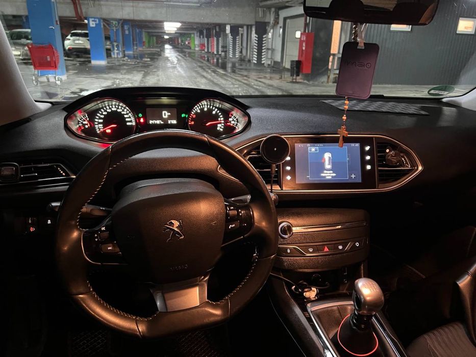 Продаж/обмін peugeot 308 t9