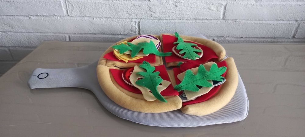 Ikea babeczki, pizza maskotka