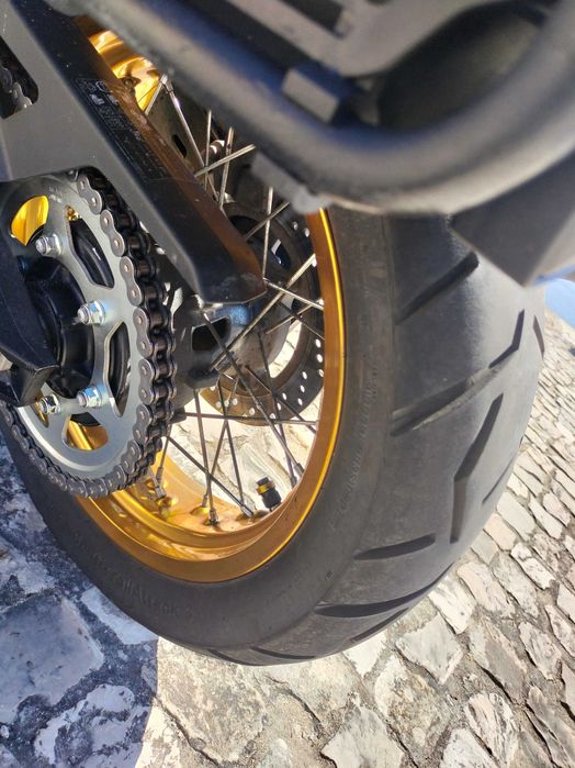 Suzuki Vstrom 800 DE (2023)