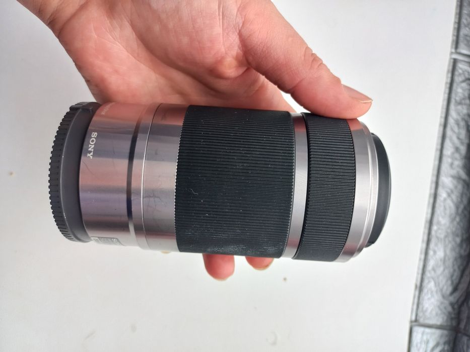 [В идеальном состоянии с блендой] Объектив Sony E 55-210mm F/4.5-6.3 O