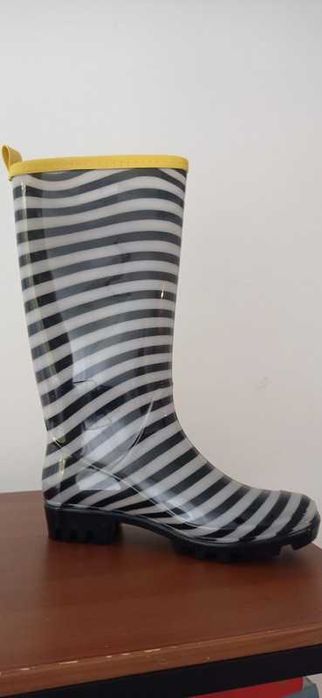 Nowe kalosze w paski 36