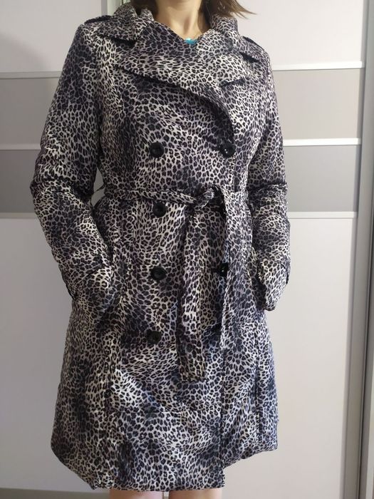 Нове пальто guess