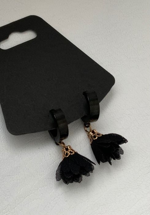 Czarno złote kolczyki black flowers gothic style