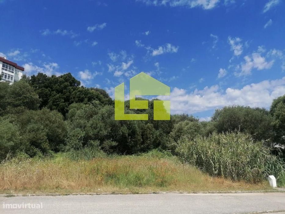 Terreno para construção de 8 Fogos na Quinta da Esperança, Figueira da