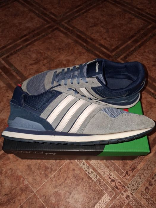 Продам кросівки, Adidas