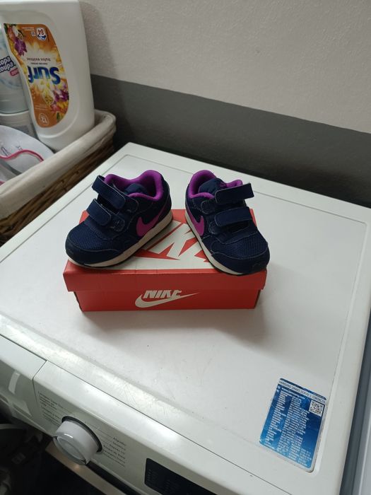 Tens de nenia em ótimo estado