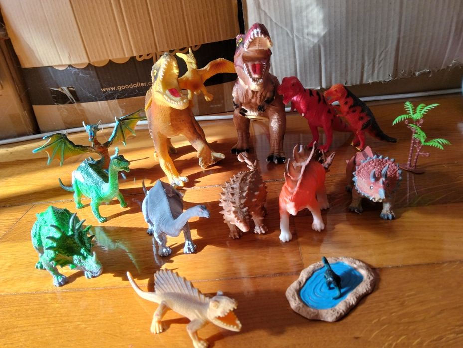 Figuras dinossauros