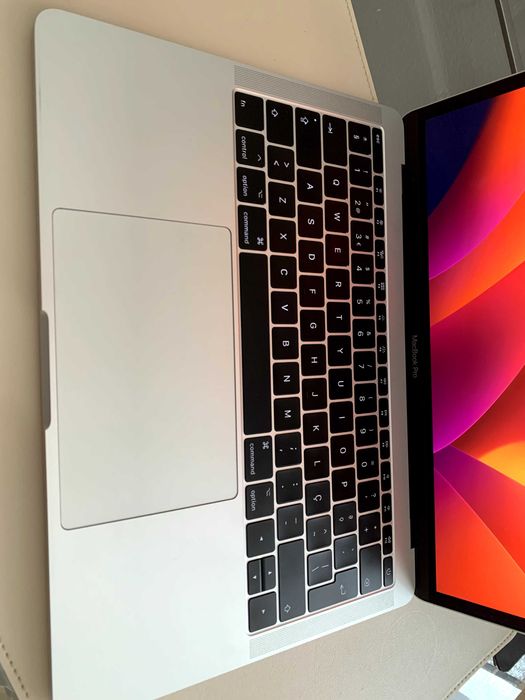 MacBook Pro 13" (2017)