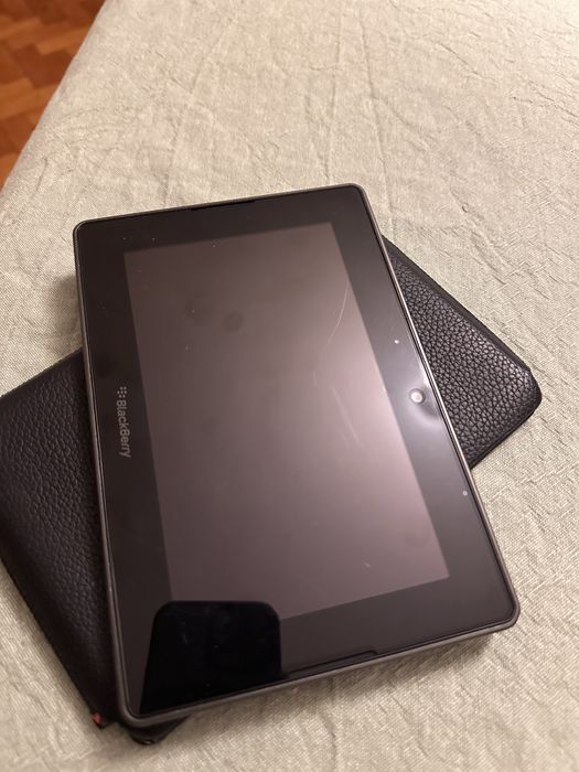 BlackBerry PlayBook Tablet 16GB with Case and Charger63824218342659123