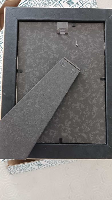 Moldura branca 10x13 cm nova na embalagem