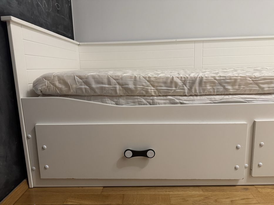 Łóżko typu hemnes