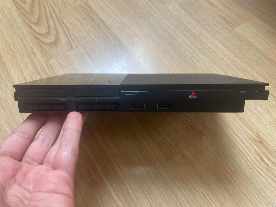 Konsola PlayStation 2 Slim