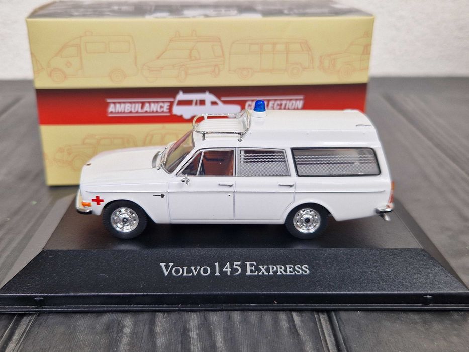 Volvo 145 Express Ambulans 1:43