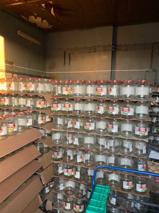 mam do sprzedania  słoiki 2,65 l.