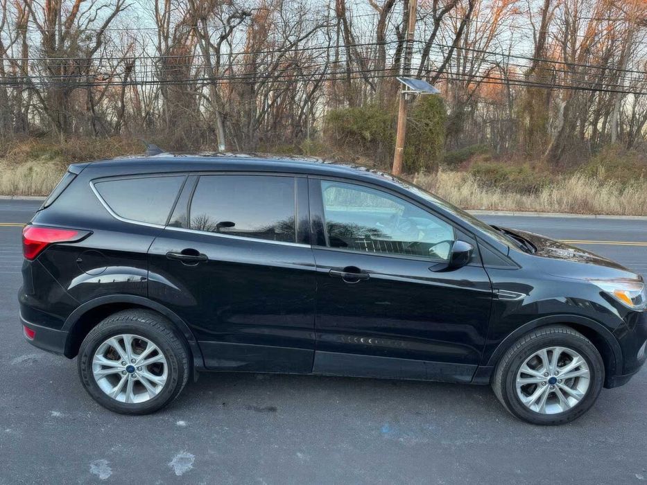 Ford Escape Titanium      2017