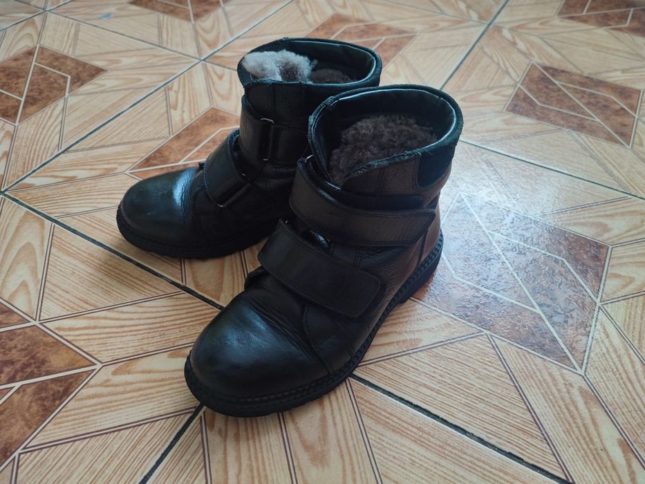 Зимові шкіряні черевики 32 розмір