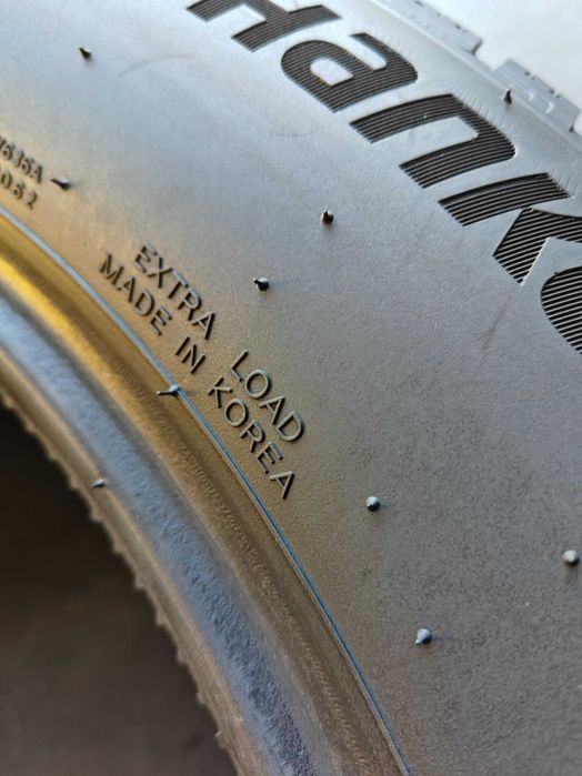 Hankook Winter ICept IZ³ X R18 235 55 104T зимові шини 4шт