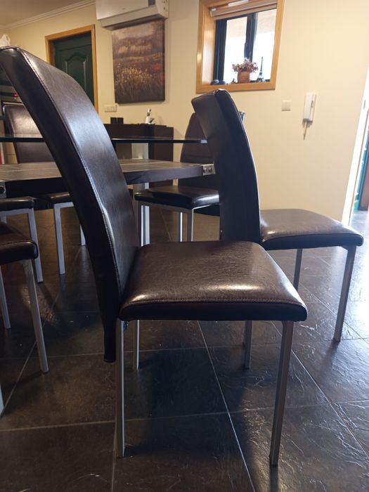 Mesa vidro com 6 cadeiras