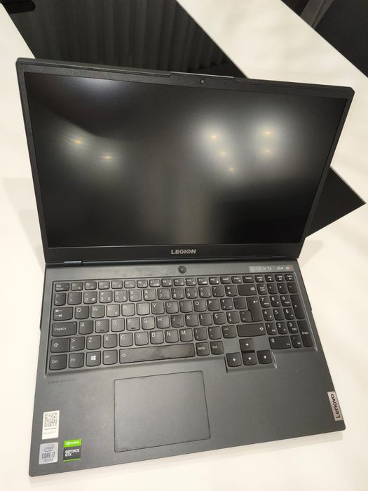 Portátil Gaming Lenovo Legion 5 15" FHD 144Hz | i7-10750H | 16GB RAM | GTX 1650 Ti | 512GB SSD