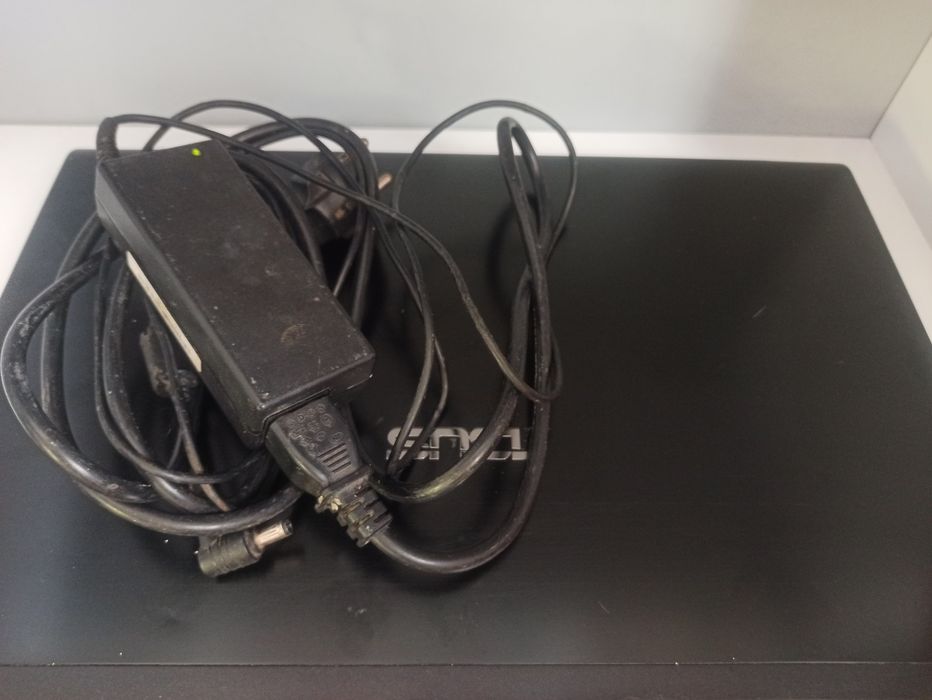 Ноутбук Asus UL50V