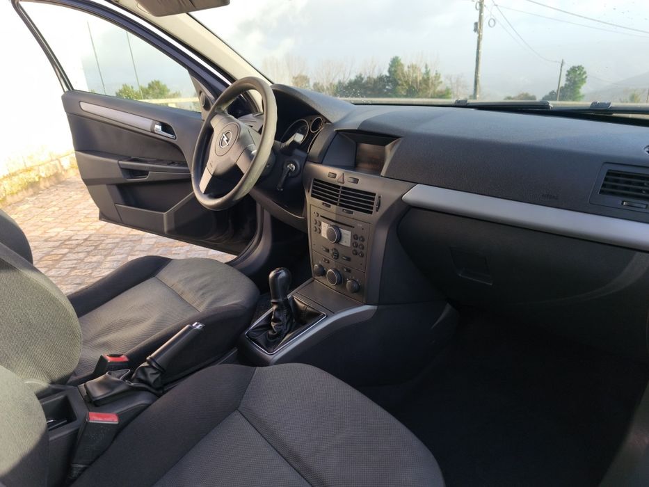 Opel Astra H 1.3cdti 2005
Cilindrada: 1.3 cdti
Ano: 2005/11
Cavalos: 9