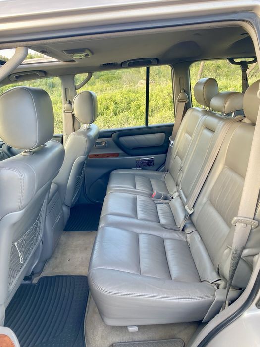 Toyota Land Cruiser HDJ100L