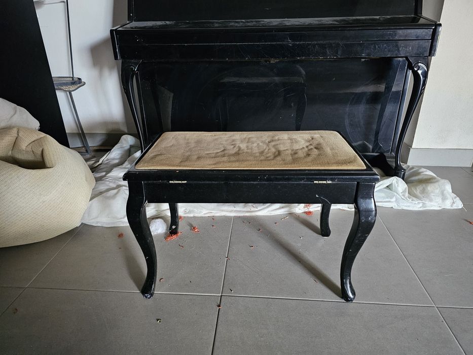 Piano Kemble 2 Pedais