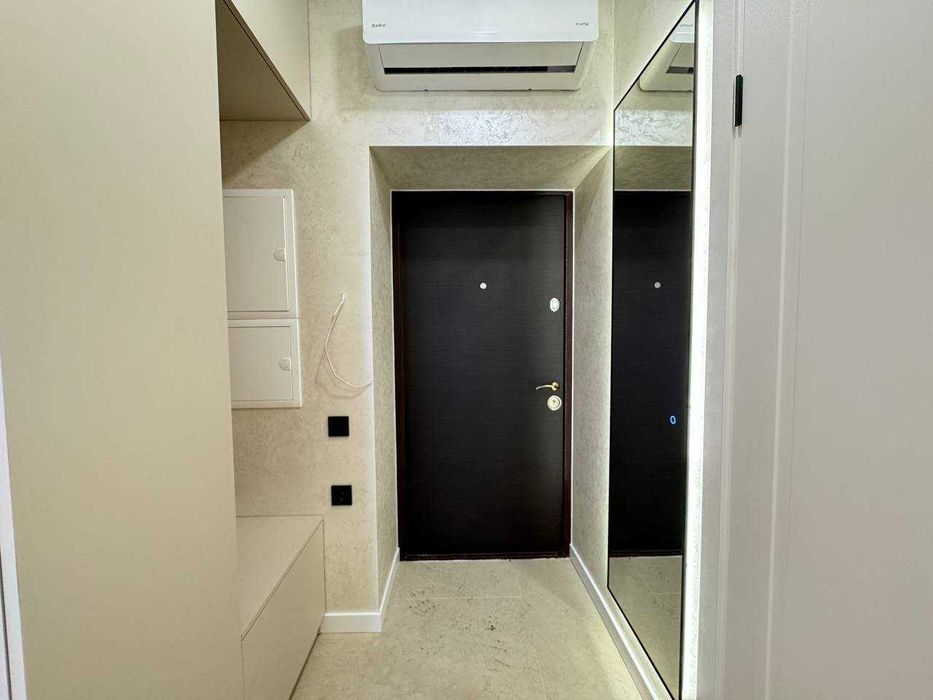 БЕЗ КОМІСІЇ !!!Стильна півторачка у центрі міста