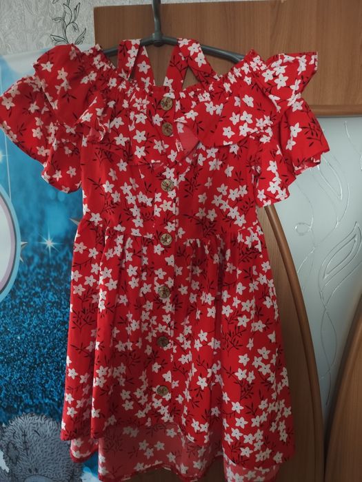 Продам сукню 134р.