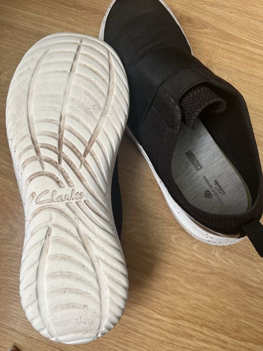 Кроссовки 37 . Clarks