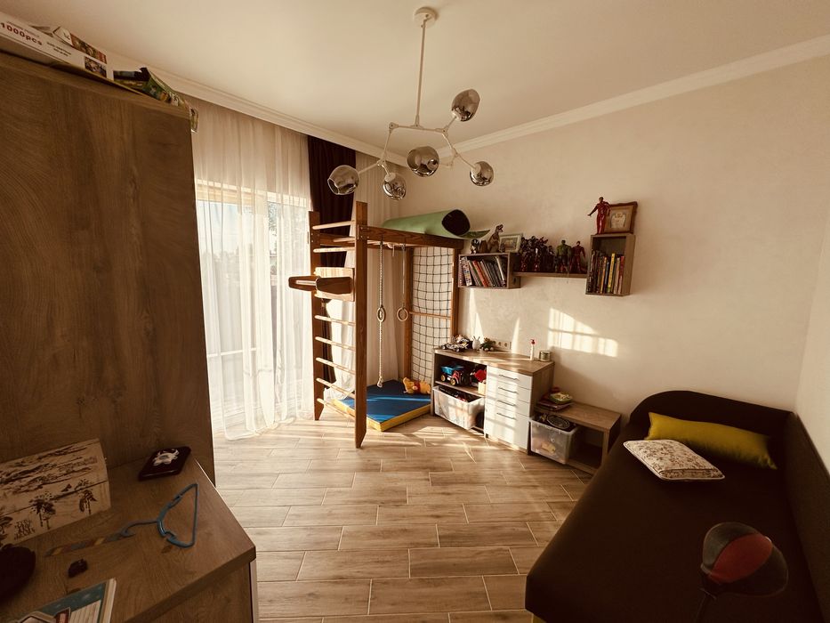 Продажа нового 2-эт. Дома 260м2 район Лесопарковая.