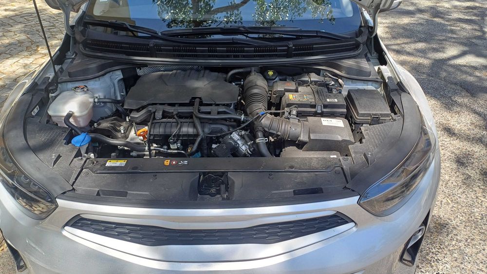 kIA STONIC WAVE 1.0 TGD 100CV cinza 19000 KM / NOV 2021