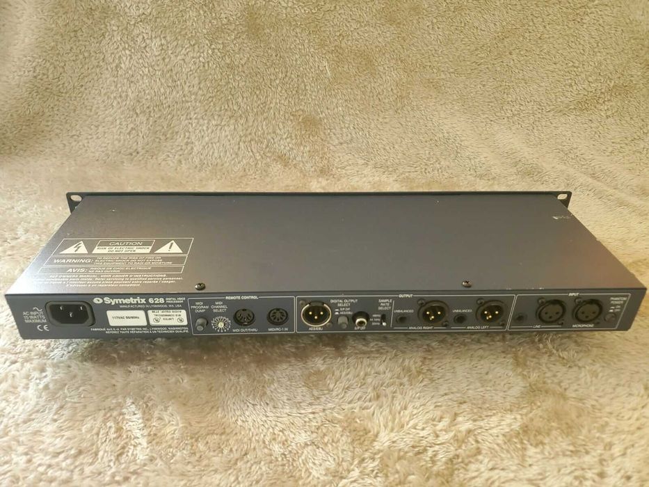 Вокальный процессор Symetrix 628